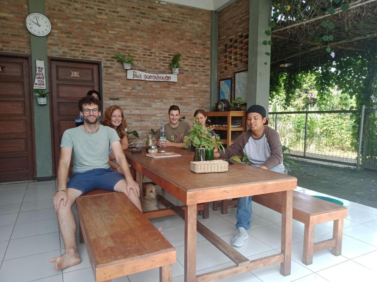 Bua Guest House Medan Exterior photo