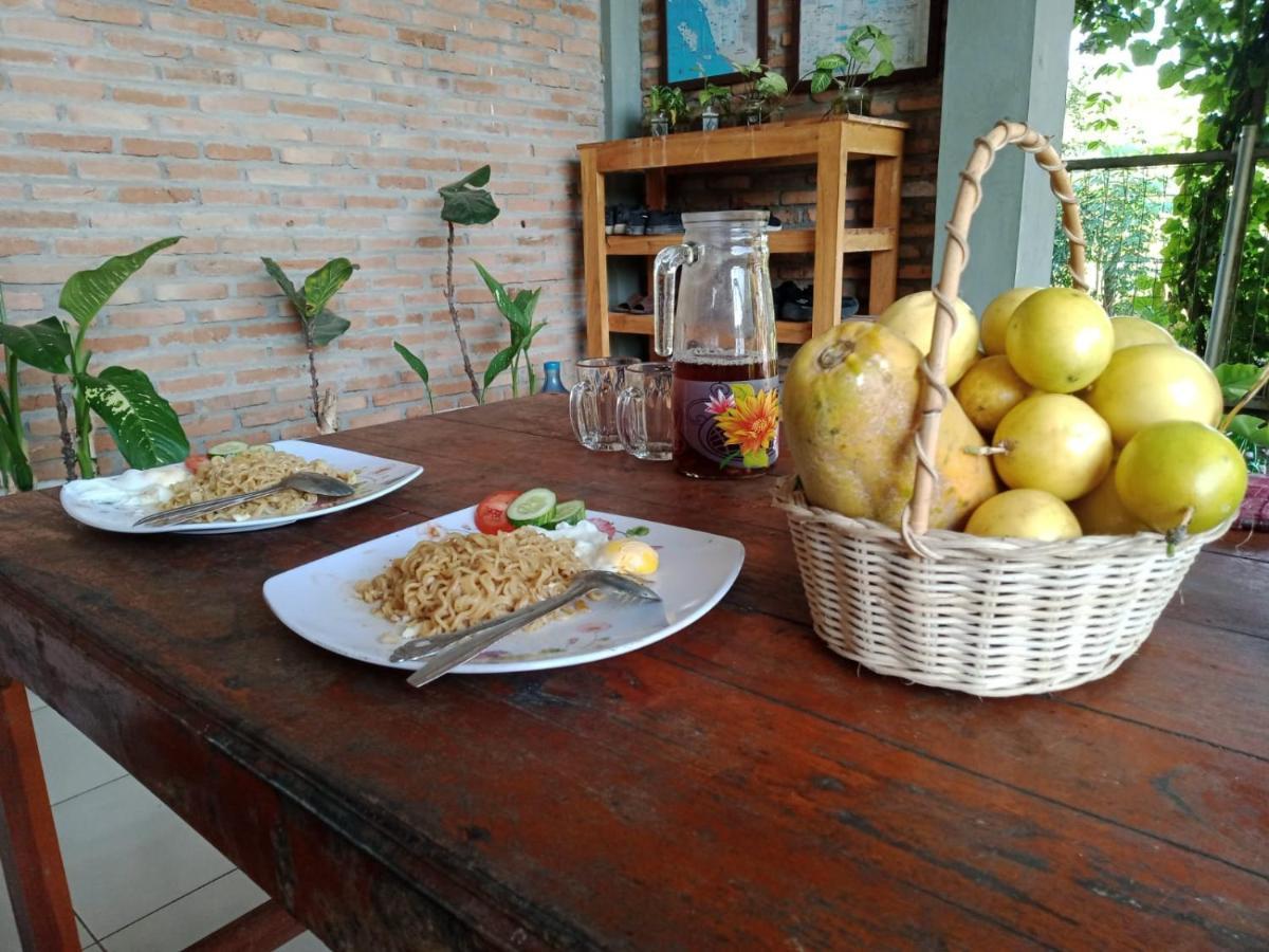 Bua Guest House Medan Exterior photo