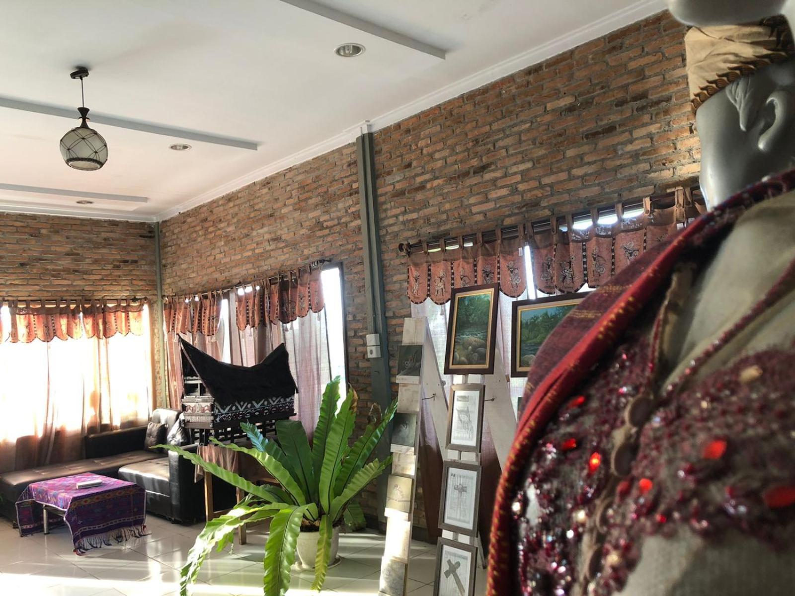 Bua Guest House Medan Exterior photo